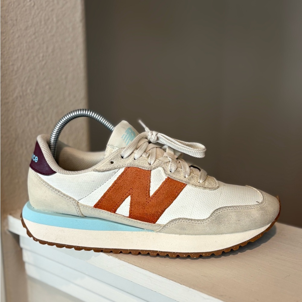 New Balance 237 Womens Size 8.5 White Orange Athletic Running Shoes Sneakers - Picture 2 of 10